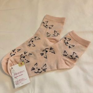Xhilaration Cat Faces Ankle Socks Peach
